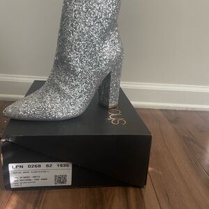 Shoe Dazzle Silver Glitter Heeled Boots